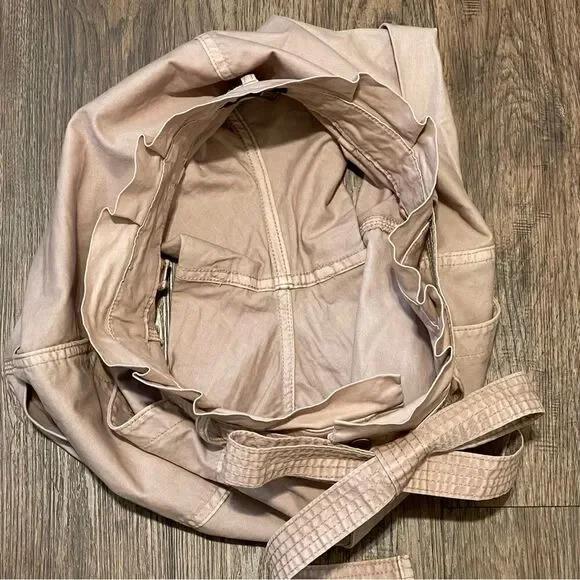 Abercrombie & Fitch High Waist Twill Paperbag Shorts Blush Pink Size Medium - Picture 8 of 8